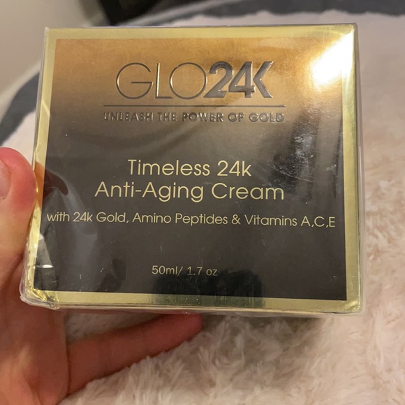 GLO24K - Timeless 24k Anti-aging Cream - Picture 3 of 5